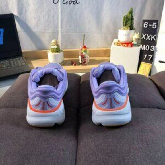 Hoka Bondi 9 Running Shoes - Picture 4 of 6